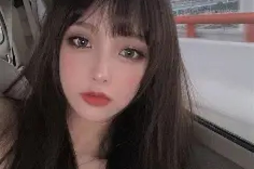 炸裂！司晓迪凌晨甩黑色吊带美照评论区从吃瓜到吐槽吵翻了天